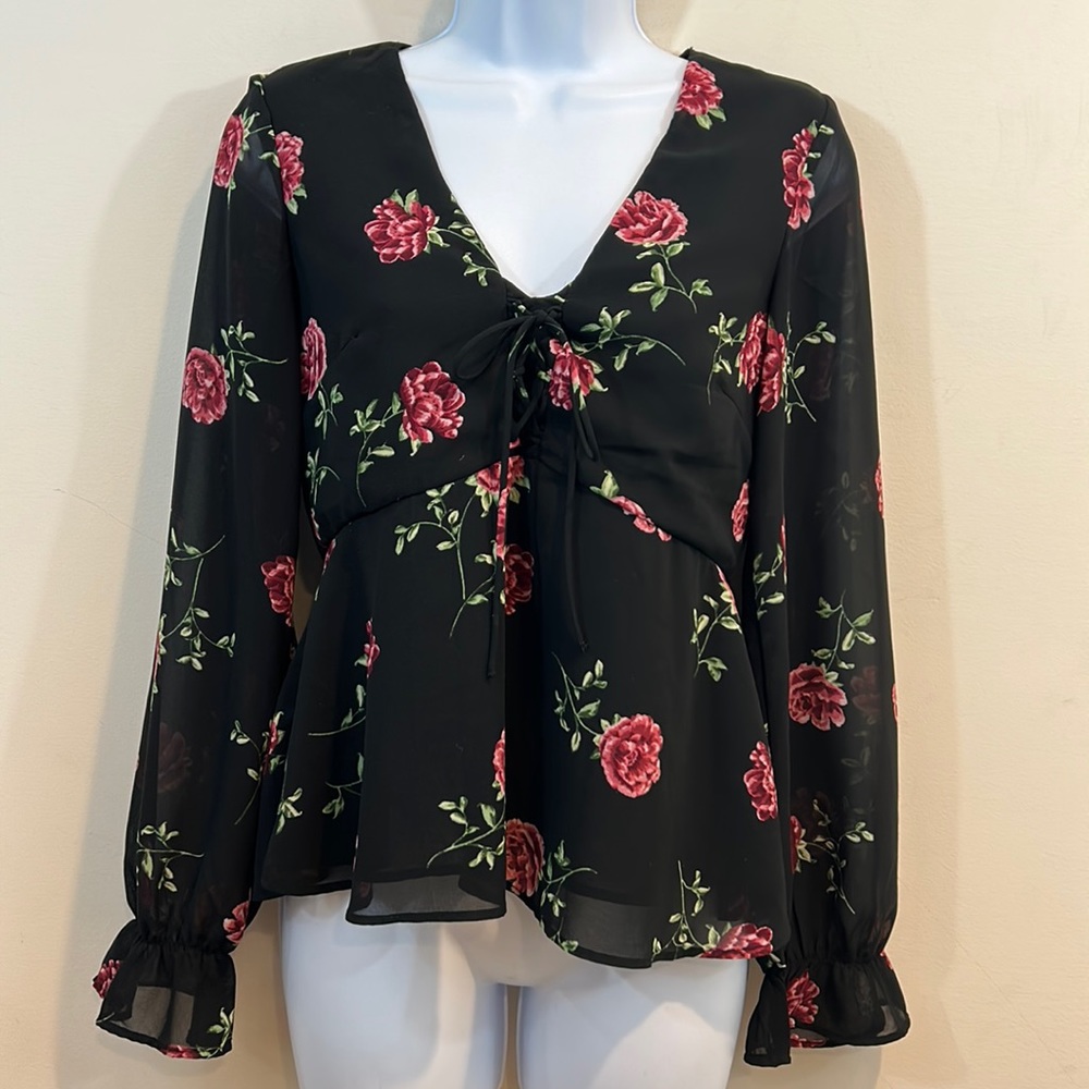 Divided Rose Floral V-Neck Ruffled Cuff Shirt  Size 0